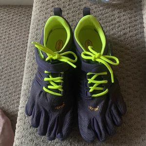 Vibram five finger shoes essentially new